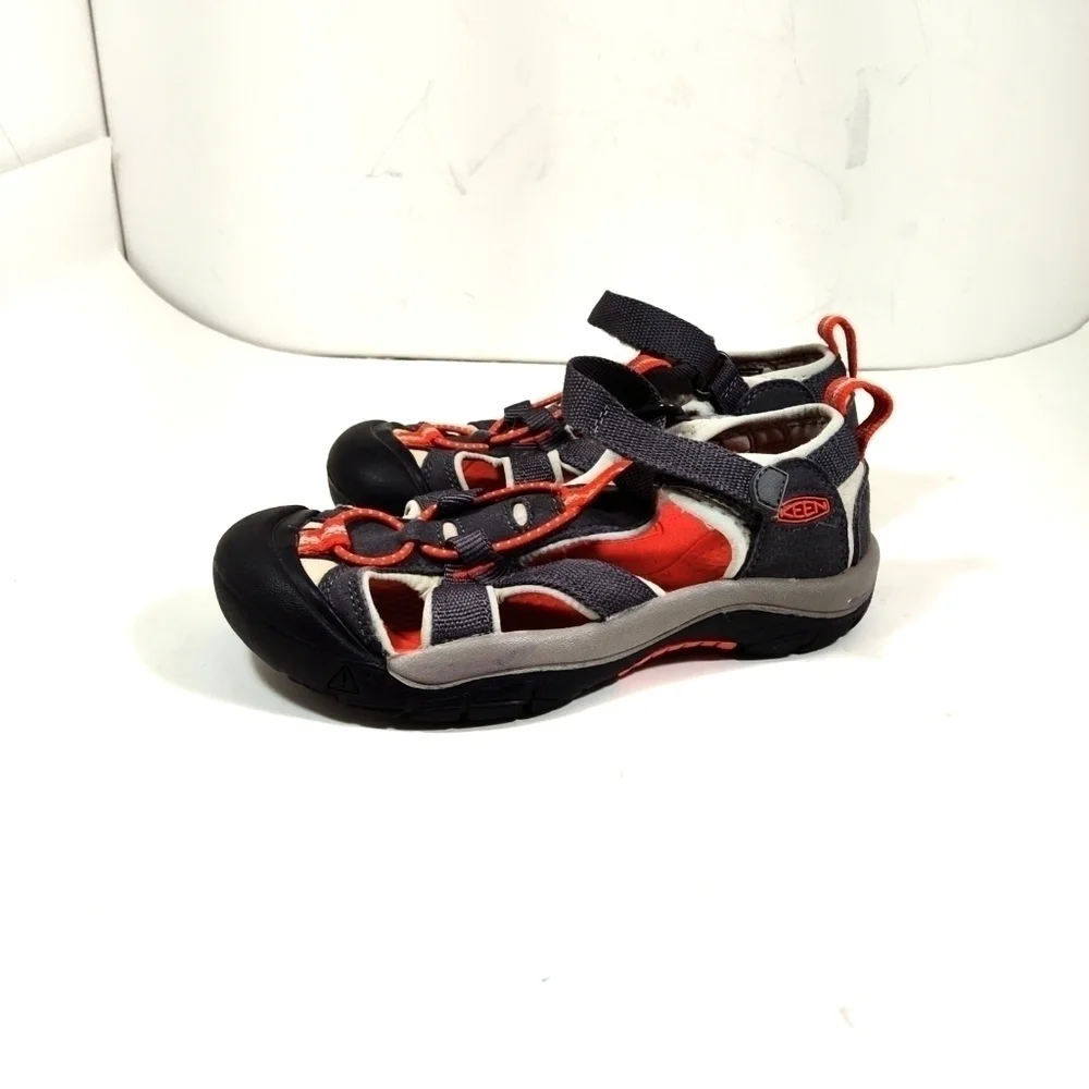 KEEN Big Kids Youth Waterproof Hiking Sandals Size 2 | Red Gray | Washable Outdo